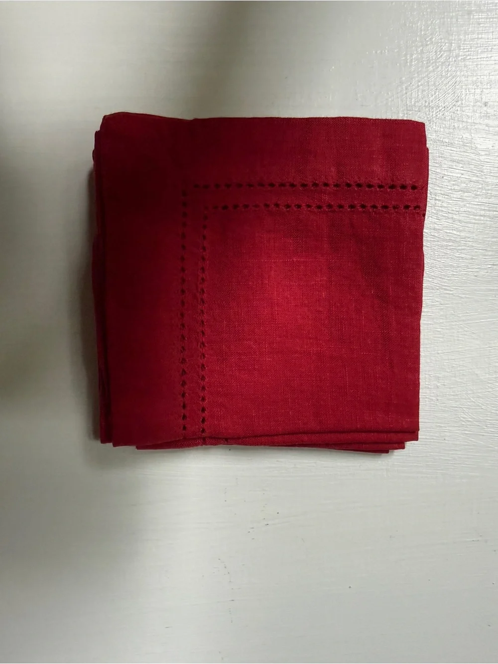 NWT Williams Sonoma 100% Linen SET OF 4 COCKTAIL NAPKINS 10” X 10”’Red